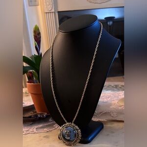 Vintage Art Deco Oversized Black Cameo Gilded Pendant Necklace